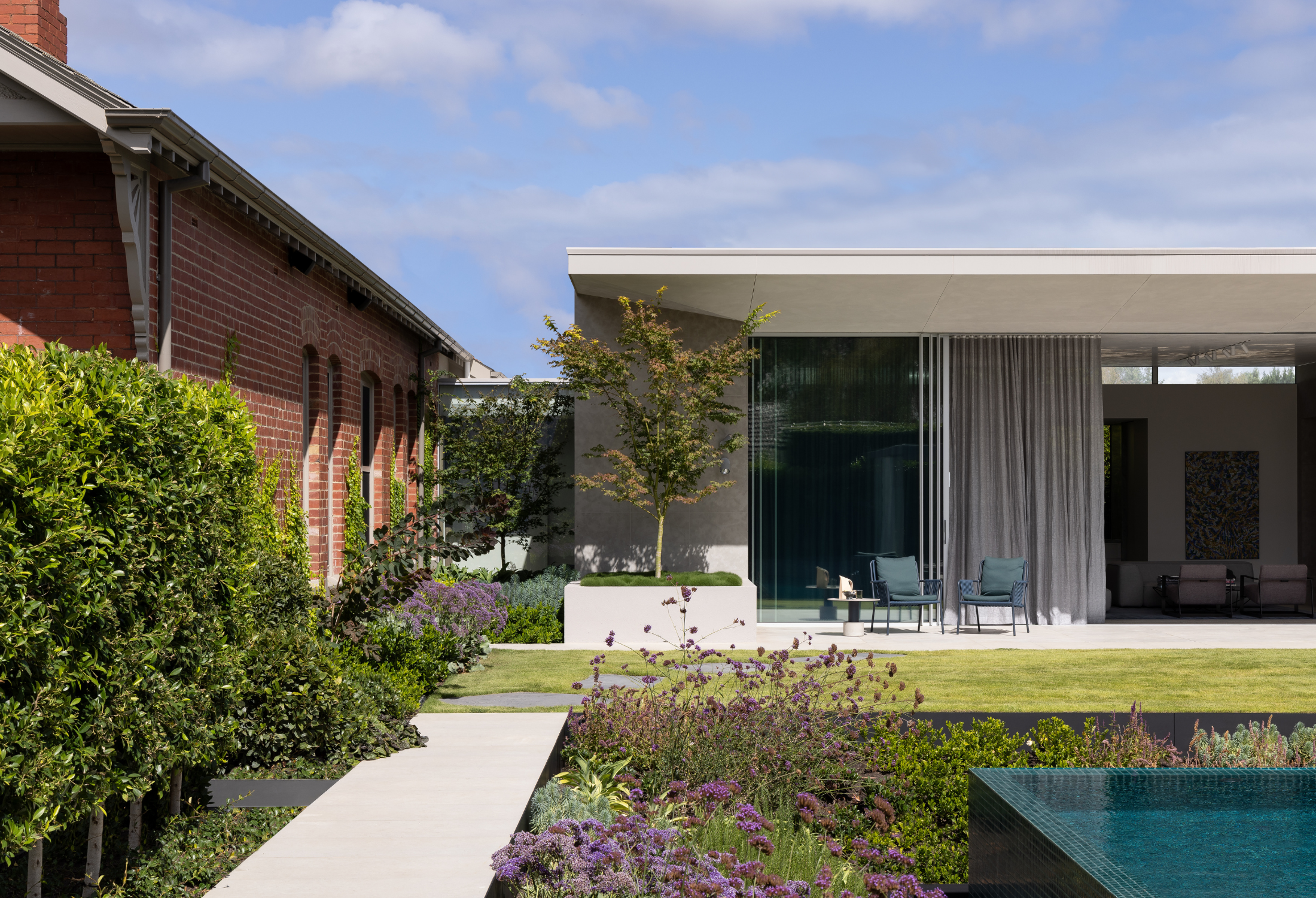 Unique Feature Trees We’re Loving Right Now